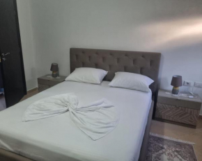 Vila megi-Rent Room